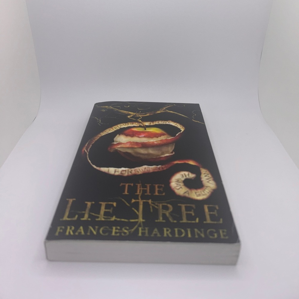 the lie tree by frances hardinge book